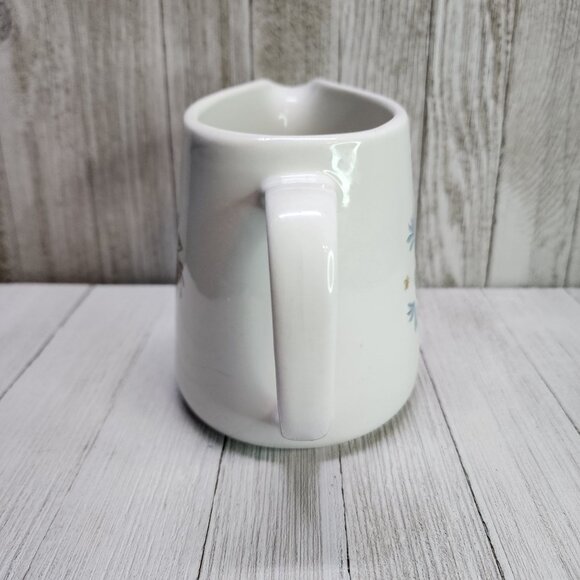 Vintage MCM Arabia Finland Pitcher Ceramic White Grapes Design  5'' Tall - Picture 5 of 8